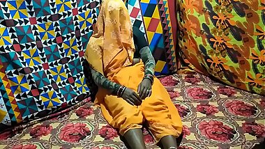 दोस्त की बीवी को खूब चोदा नंगा कर के हिंदी में अश्लील